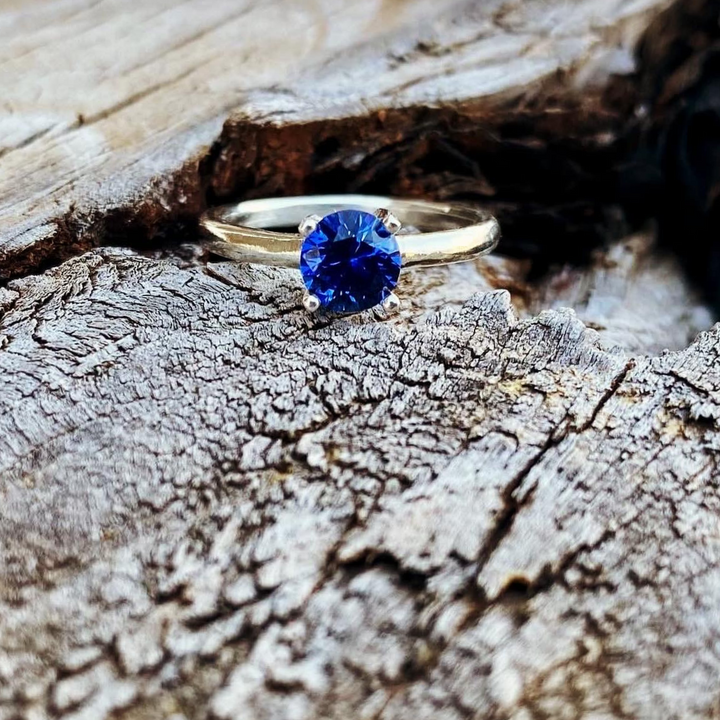 "Samantha" // Sapphire Ring // Made to Order